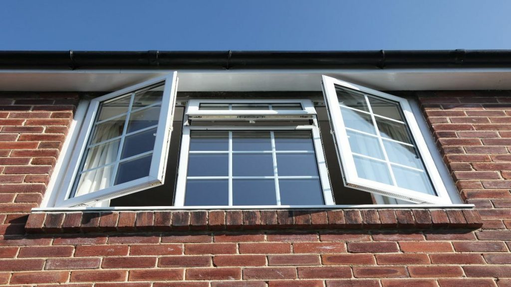 Model kusen aluminium minimalis untuk jendela casement. Sumber Istock