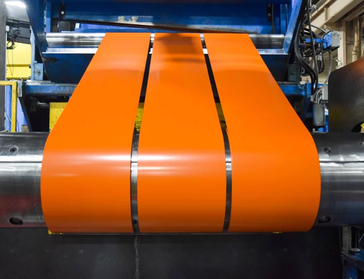 Coated steel berwarna orange