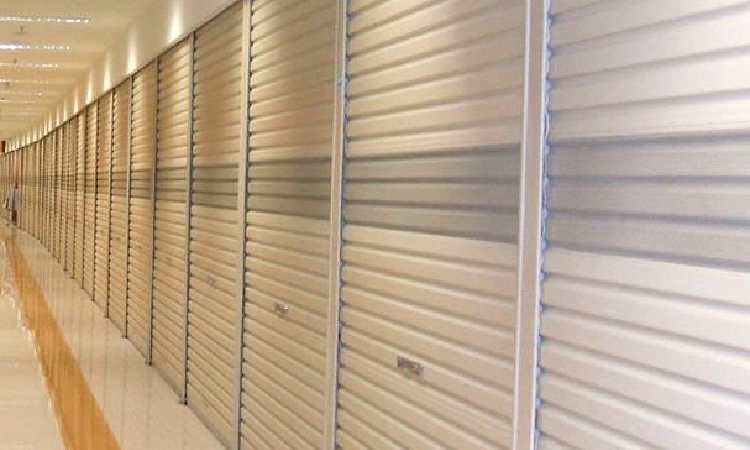 Rolling Door One Sheet Full Perforated, Sumber: bengkellasbali.co.id