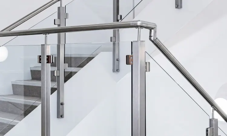 Railing stainless kombinasi kaca, Sumber: eglassrailing.com