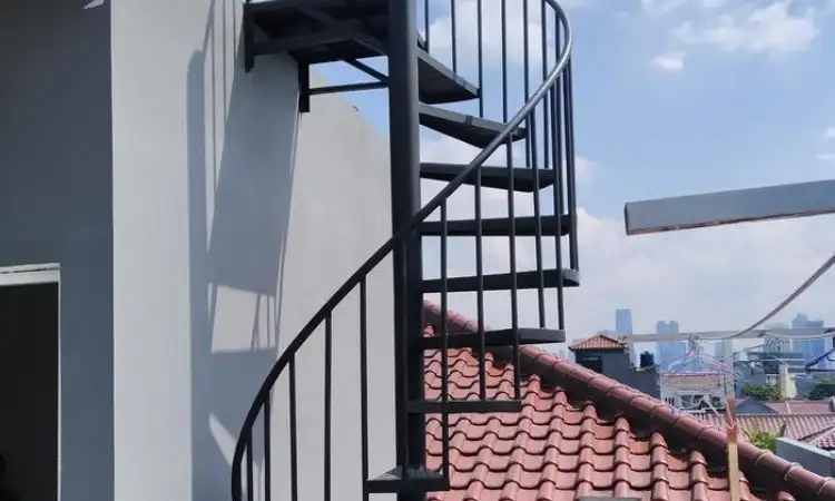 Tangga besi hollow, Sumber: shopee.co.id