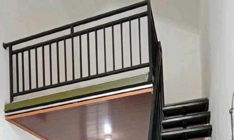 Mezzanine dari besi hollow, Sumber: tokopedia.com