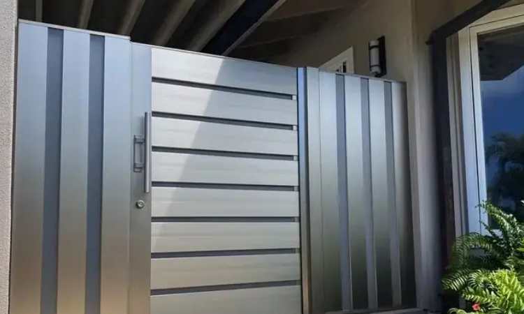 Tips memilih pagar stainless, Sumber: dekoruma.com